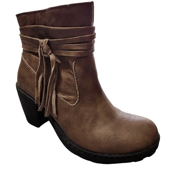 b.o.c. Brown Leather Ankle Boots with zipper closure Tassel‎ Detail size 9 - Picture 1 of 11
